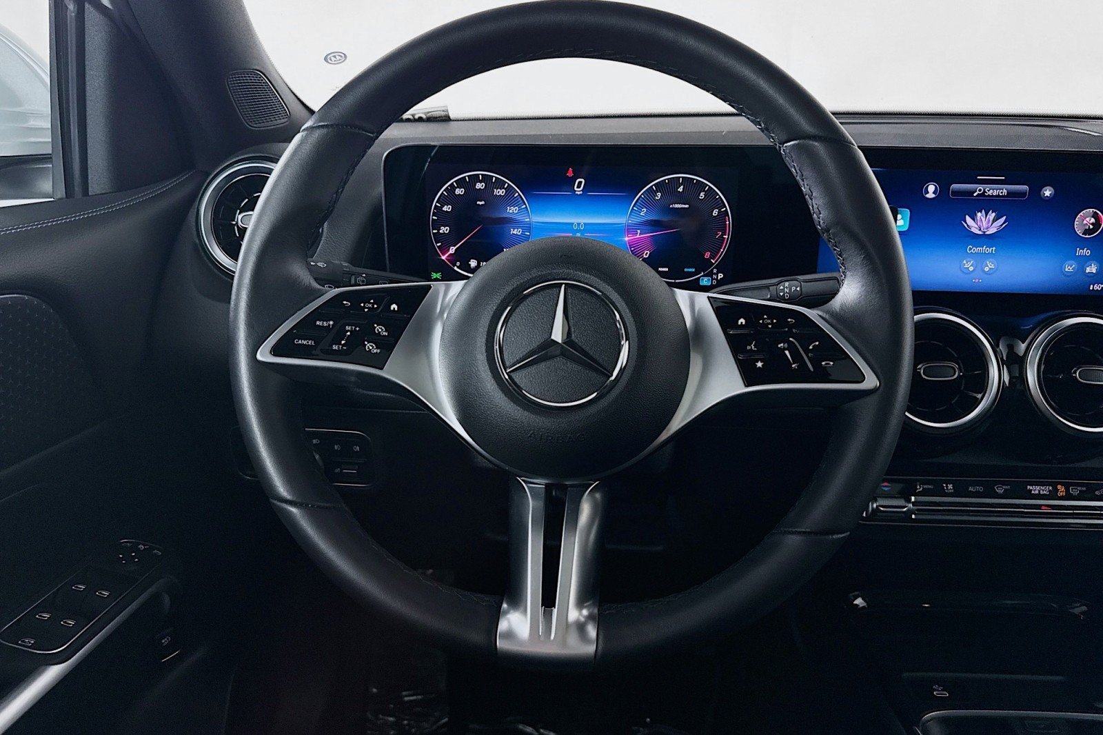 Certified 2026 Mercedes-Benz GLB 250 image 18