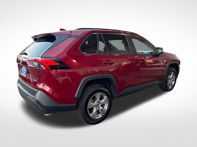 Used 2025 Toyota RAV4 XLE FWD image 6