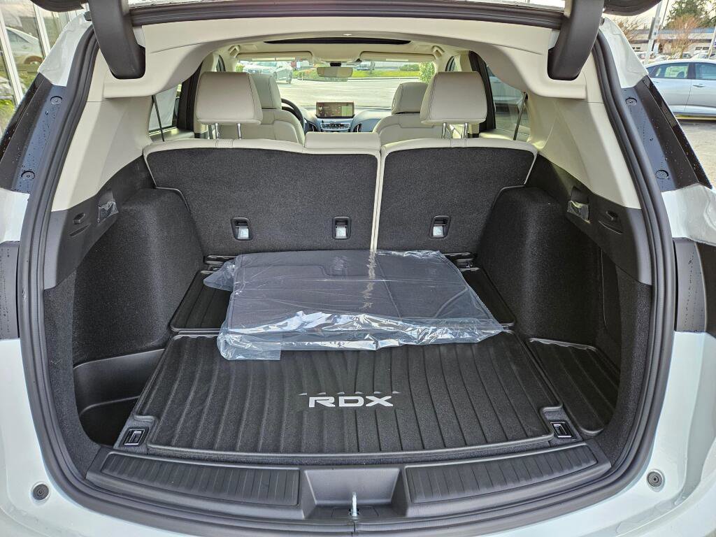 New 2026 Acura RDX SH-AWD w/Tech image 16