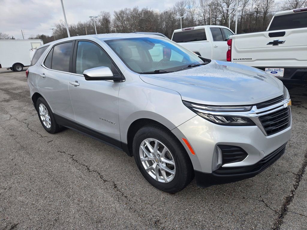 Used 2022 Chevrolet Equinox LT image 2