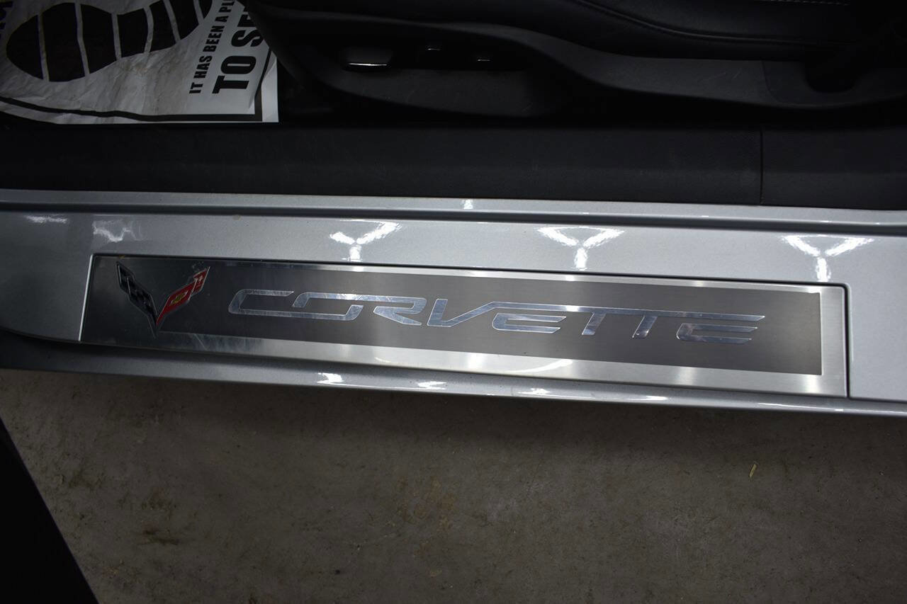 Used 2014 Chevrolet Corvette Stingray Convertible w/ 2LT Preferred Equipment Group image 31