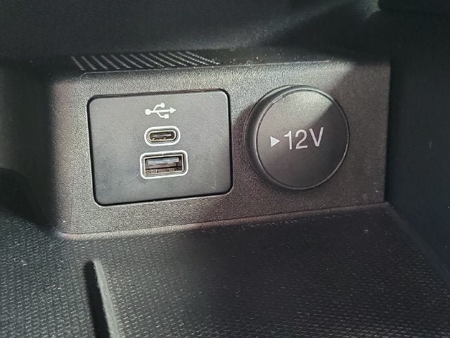 Used 2024 Ford Escape ST-Line w/ Tech Pack #1 AWD/4WD image 16