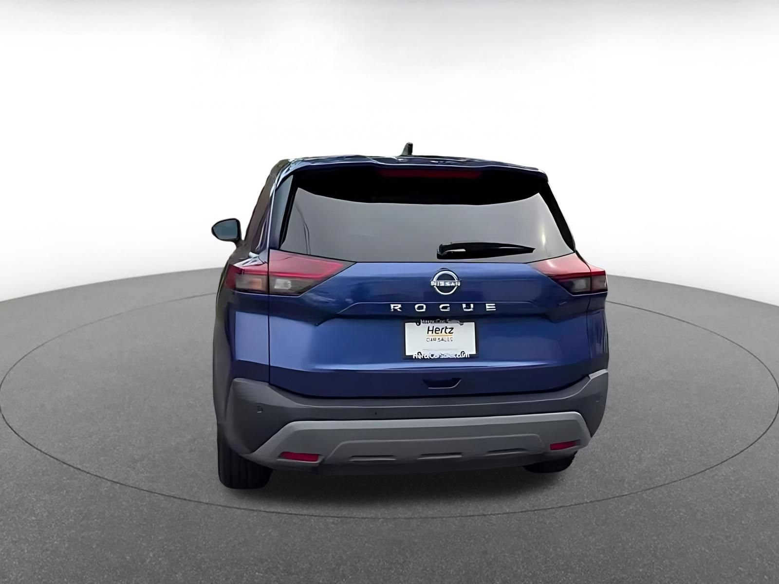 Used 2023 Nissan Rogue S FWD image 11