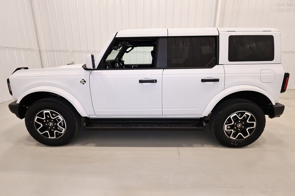 New 2026 Ford Bronco Outer Banks image 6