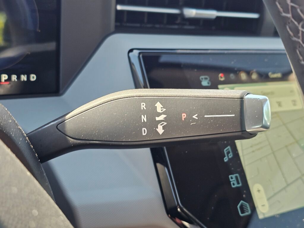 New 2027 Chevrolet Bolt LT w/ Comfort Package FWD image 17