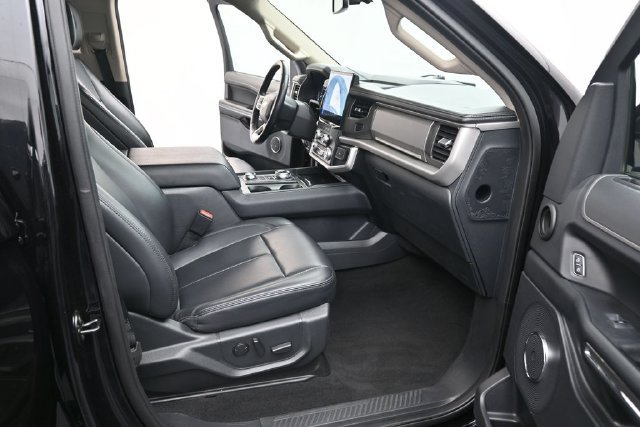 Used 2024 Ford Expedition Max XLT AWD/4WD image 17