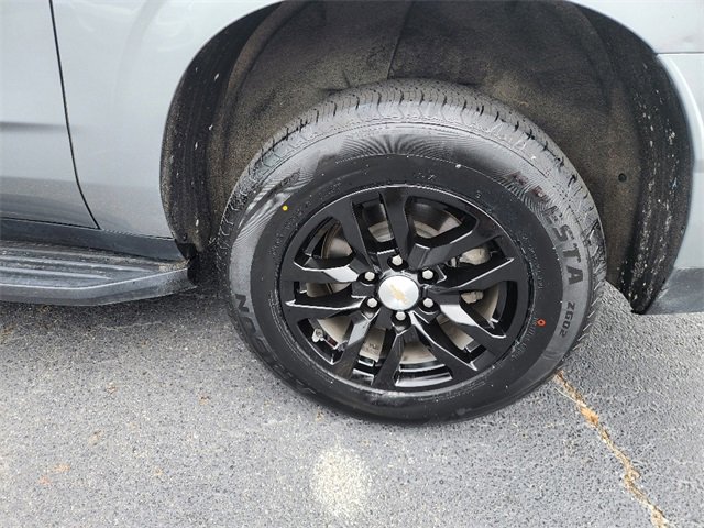 Used 2023 Chevrolet Suburban LT image 13