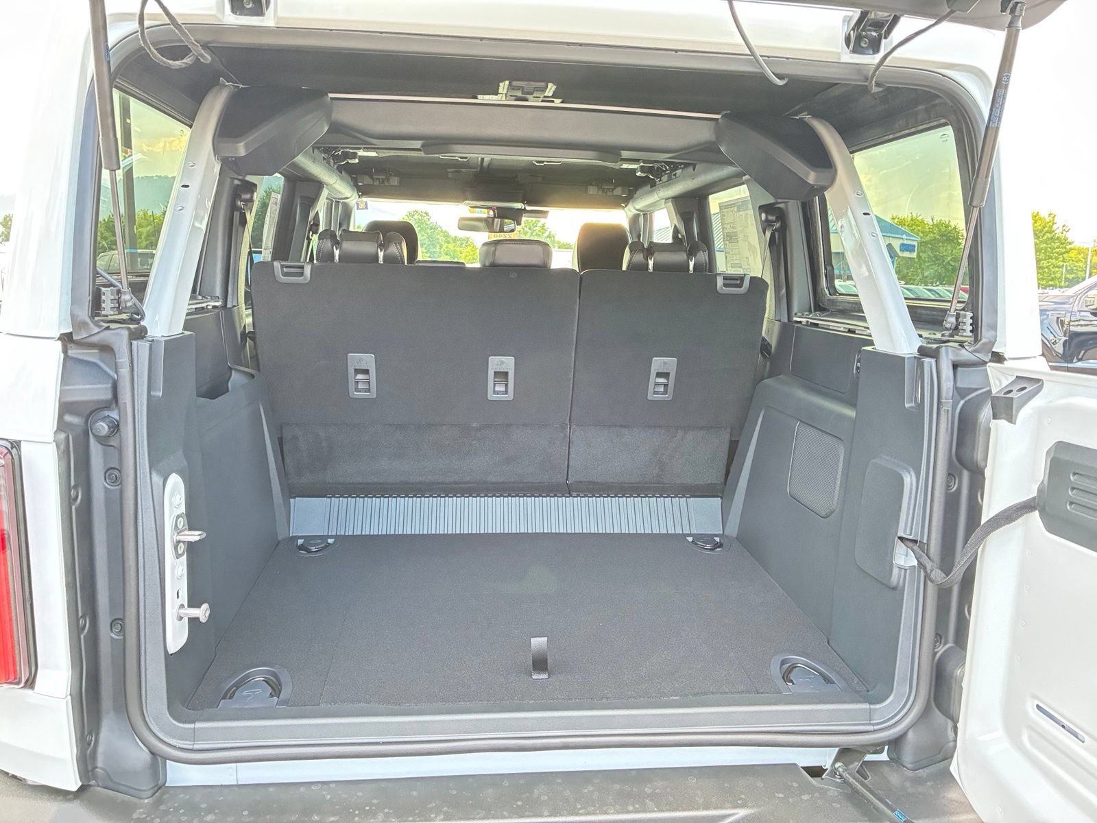 New 2026 Ford Bronco Outer Banks w/ Sasquatch Package AWD/4WD image 15