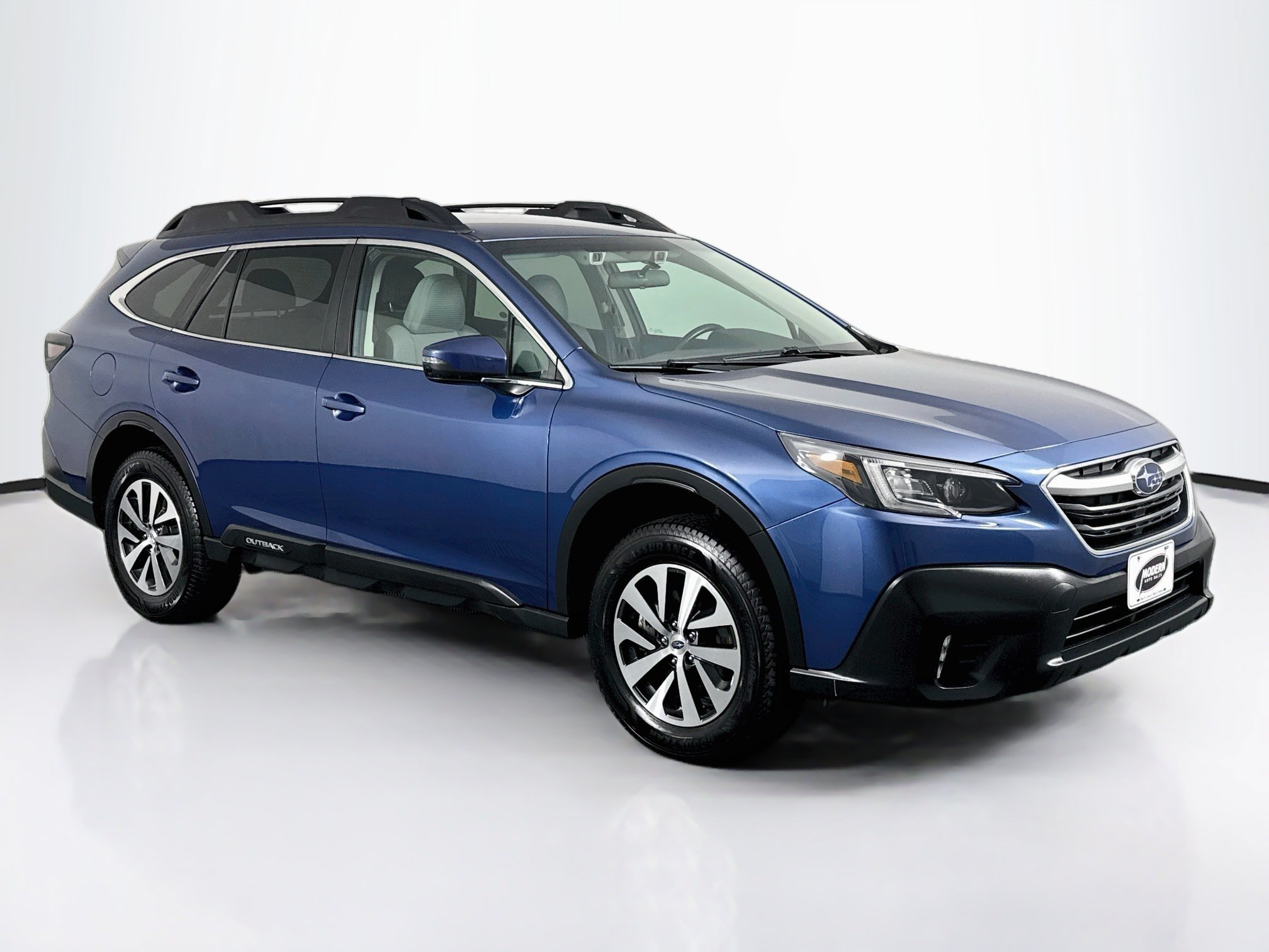 Used 2022 Subaru Outback Premium AWD/4WD image 2