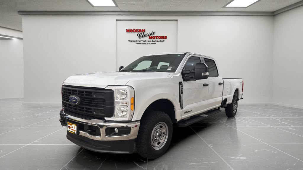 Used 2023 Ford F250 XL AWD/4WD image 1