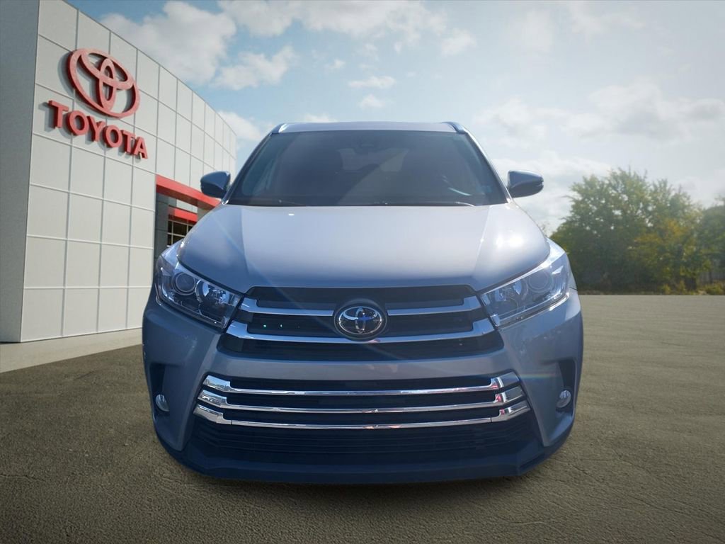 Used 2018 Toyota Highlander Limited AWD/4WD image 8
