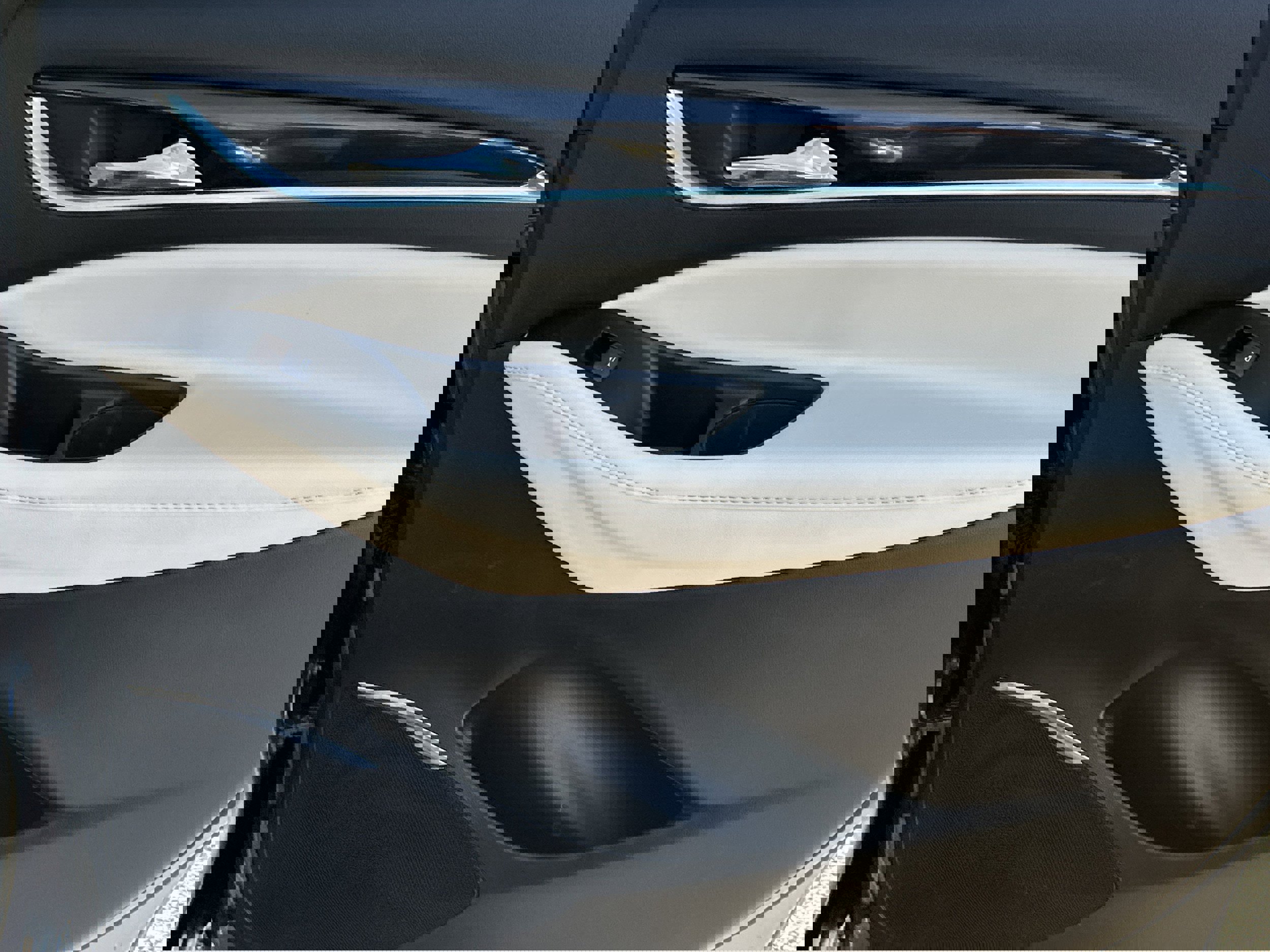 Used 2023 Buick Enclave Essence w/ Trailering Package, 5000 lbs. image 16