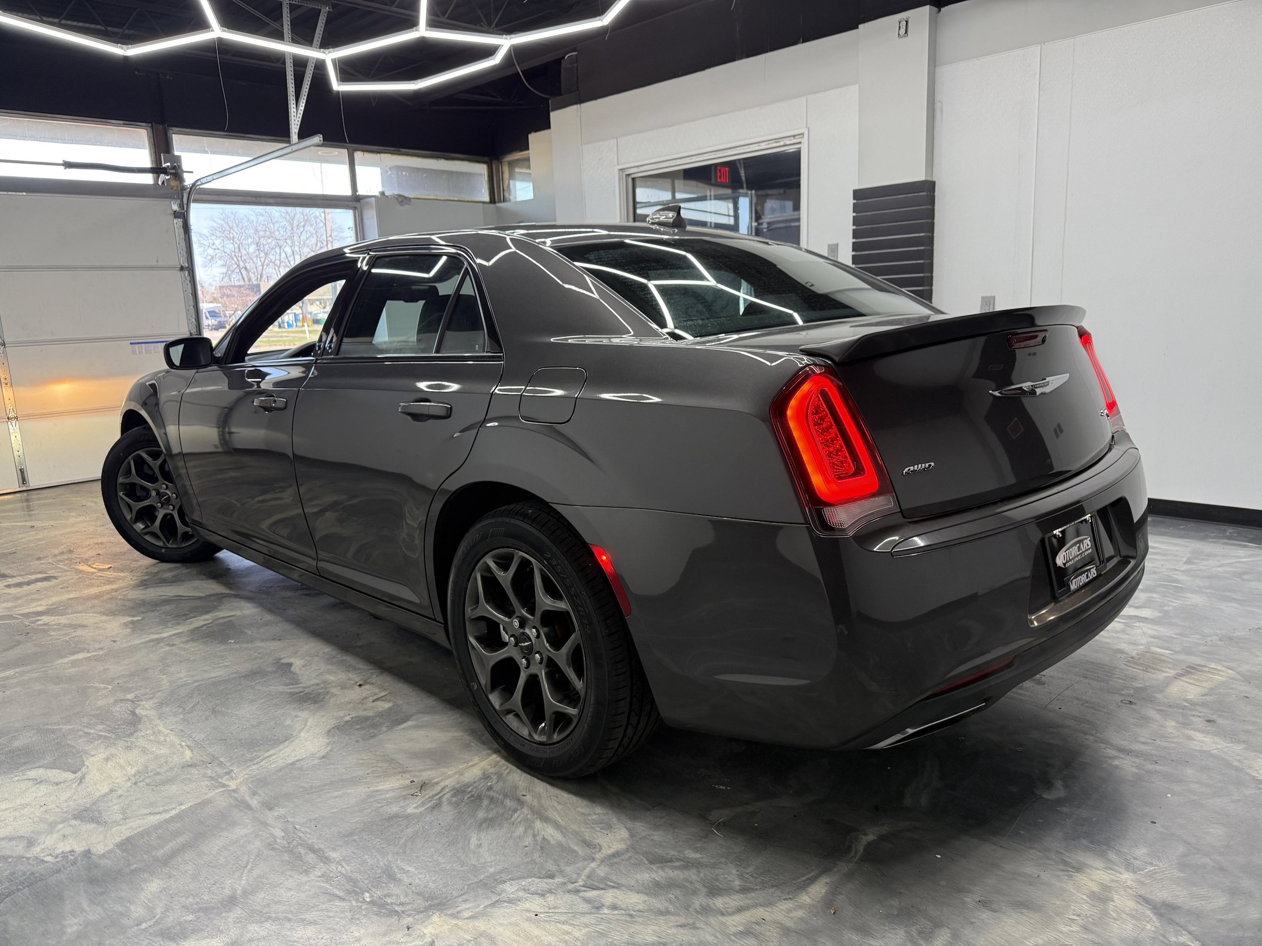 Used 2017 Chrysler 300 S image 3