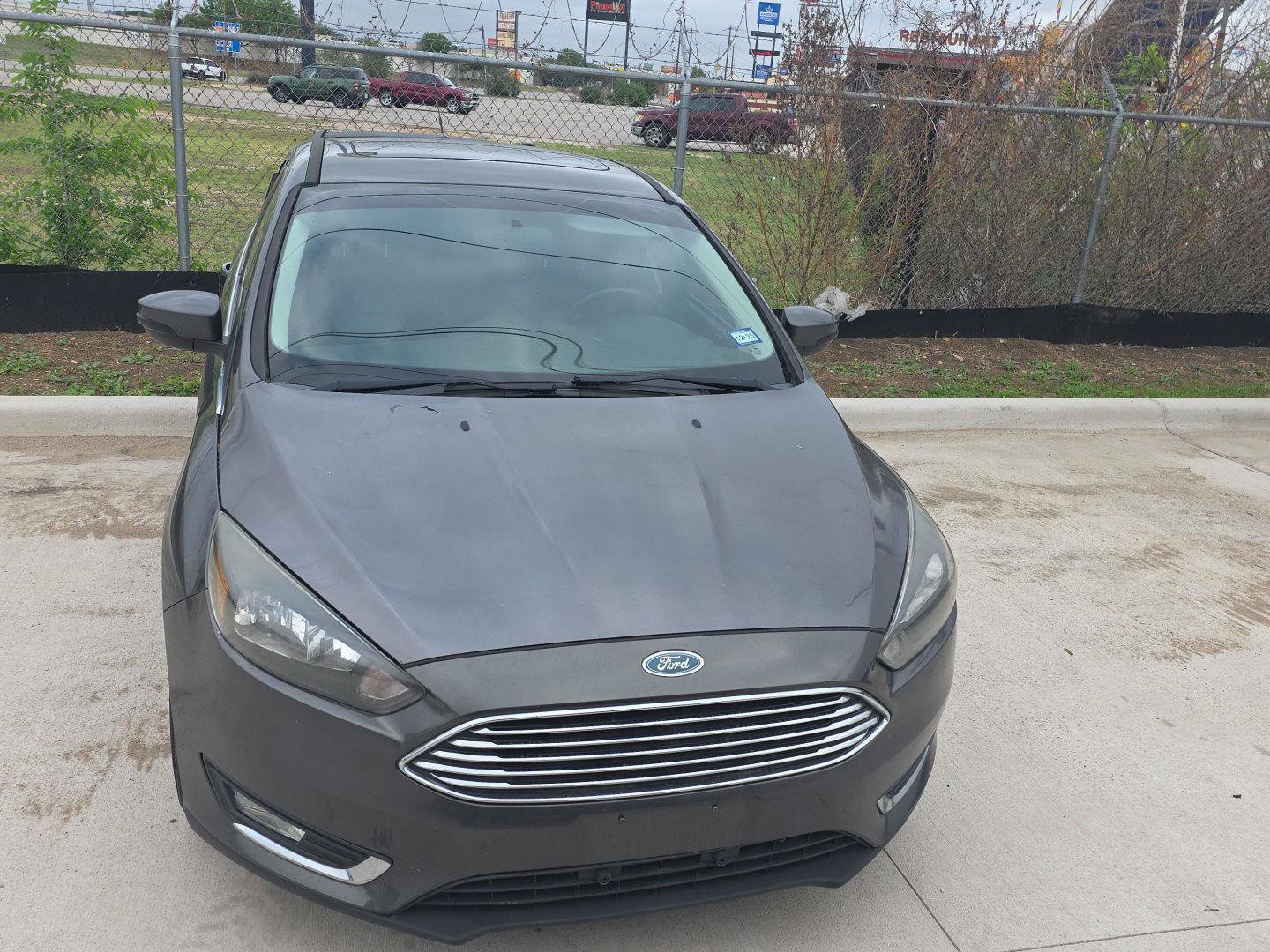 Used 2015 Ford Focus Titanium FWD image 14