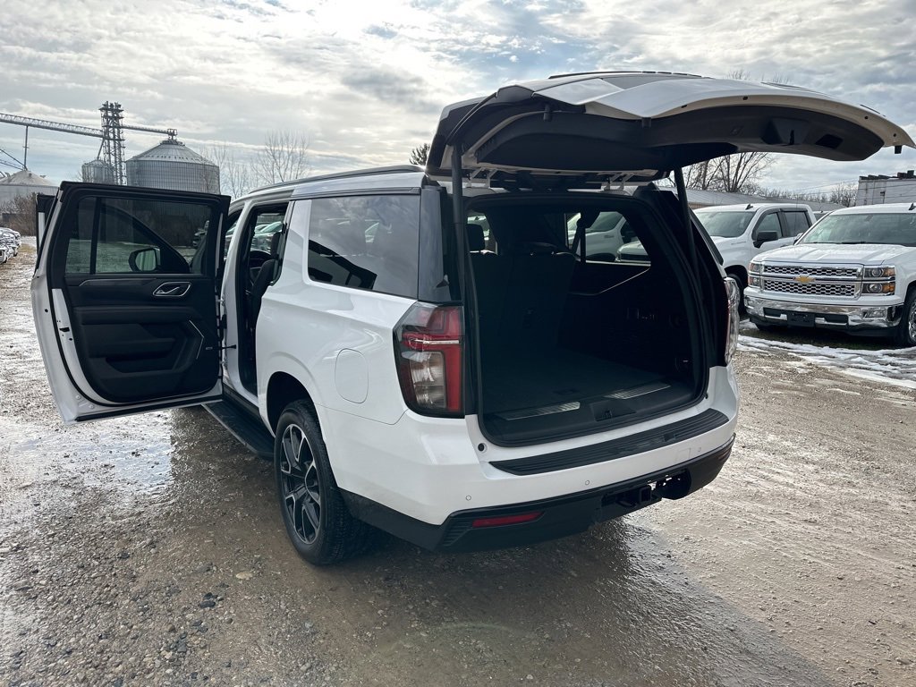 Used 2023 Chevrolet Suburban RST w/ Luxury Package image 33