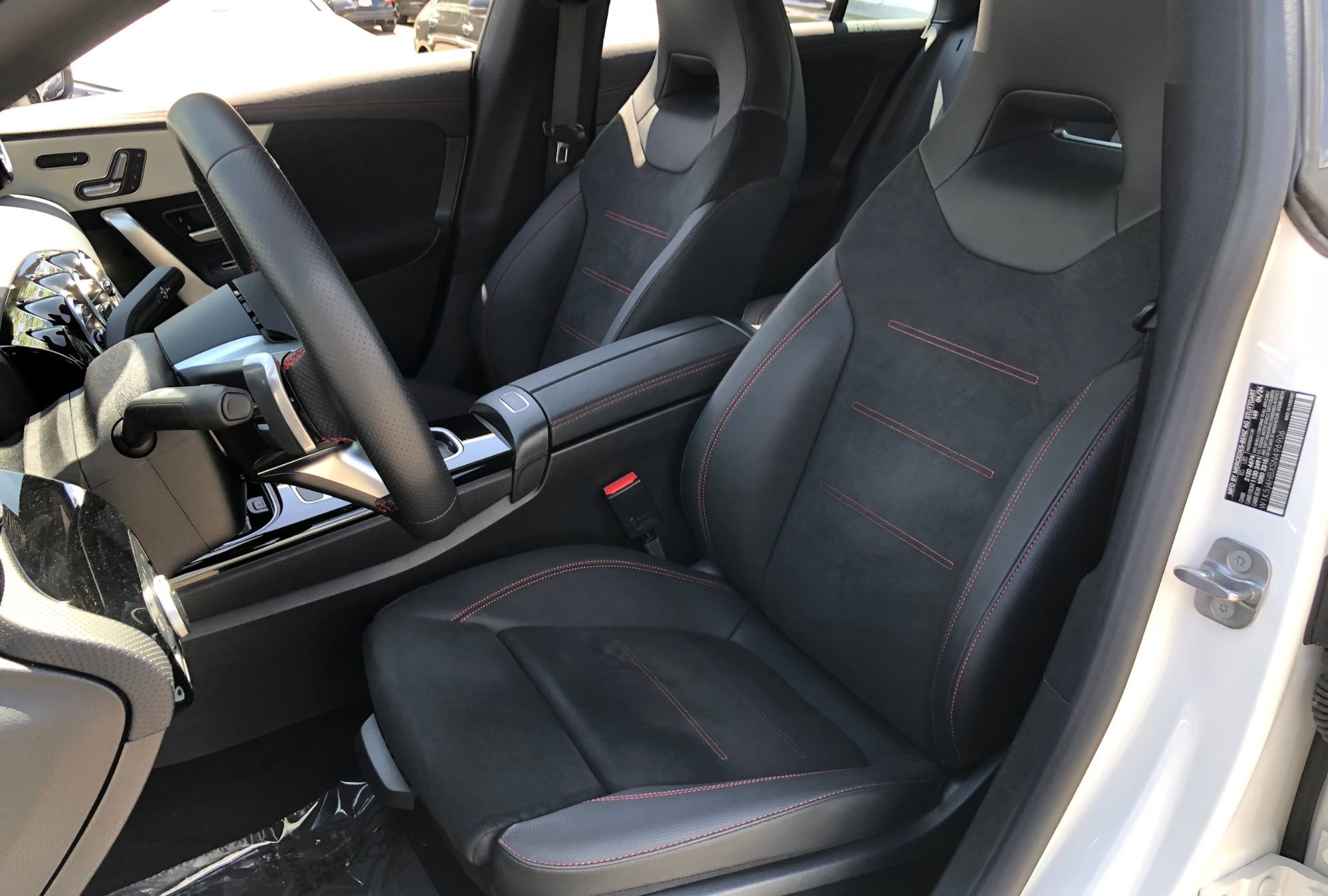 New 2025 Mercedes-Benz CLA 250 4MATIC image 30