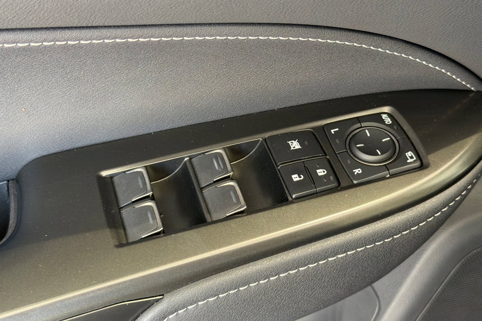 Used 2024 Lexus NX 250 FWD image 13