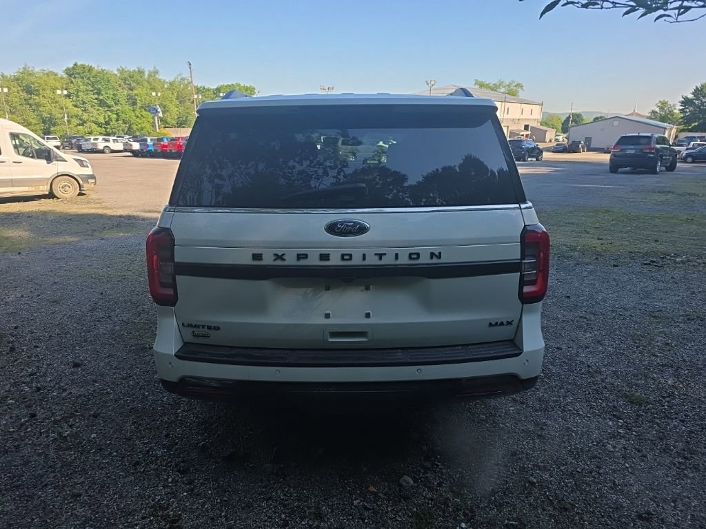 Used 2024 Ford Expedition Max Limited AWD/4WD image 4