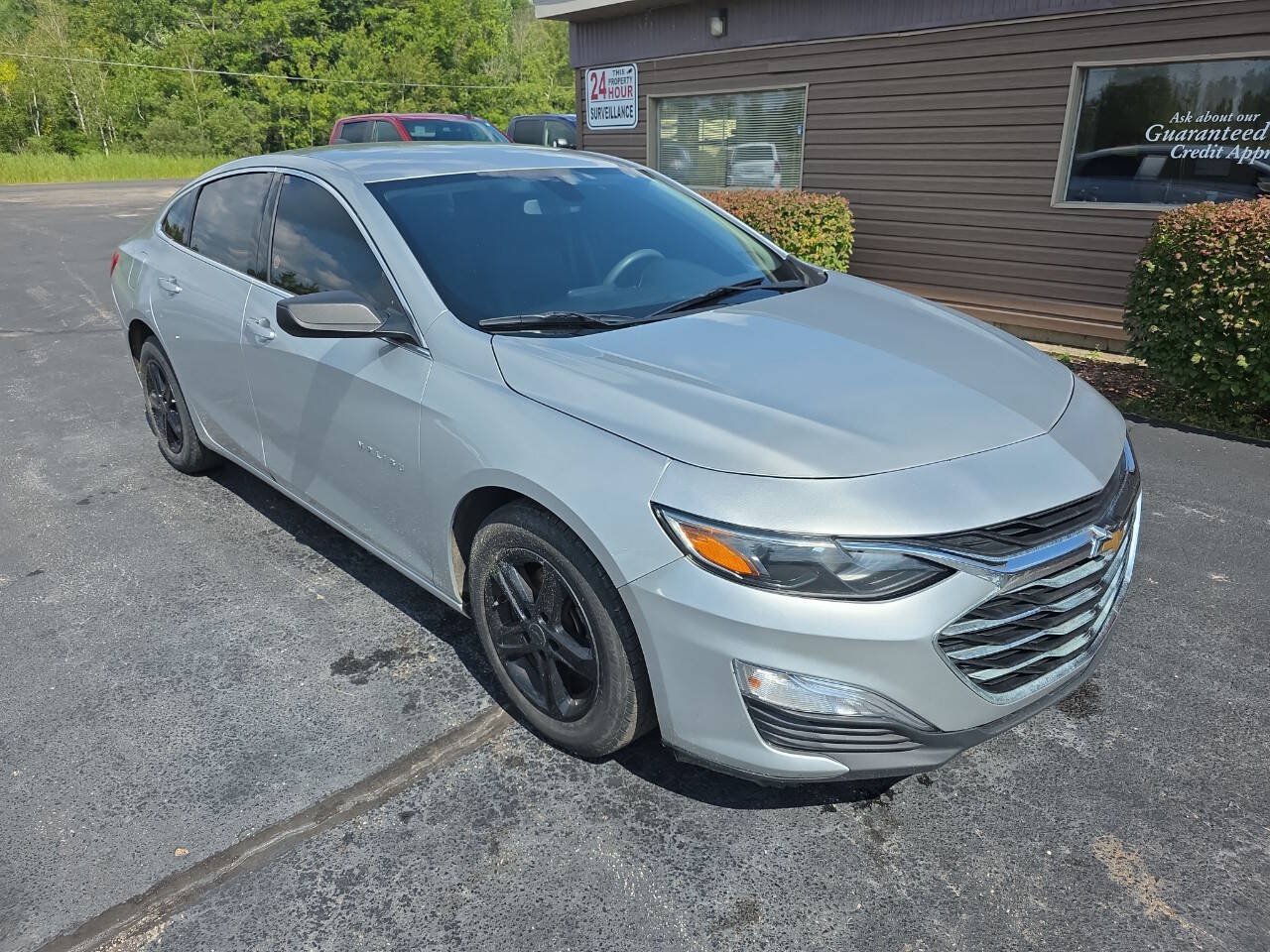 Used 2021 Chevrolet Malibu LS FWD image 4