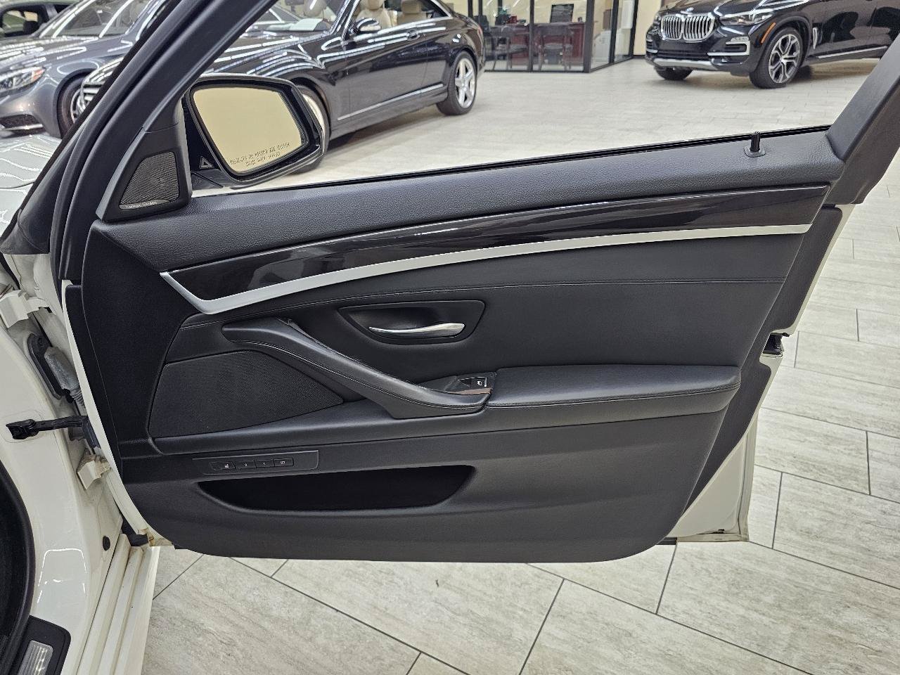 Used 2016 BMW 535i Sedan RWD image 39