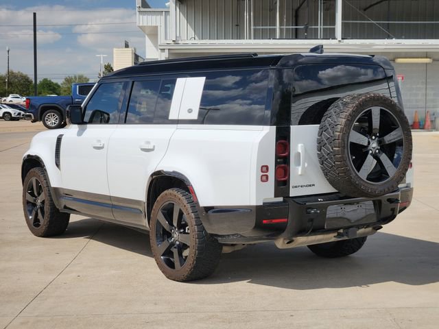 Used 2024 Land Rover Defender 130 X-Dynamic SE AWD/4WD image 5