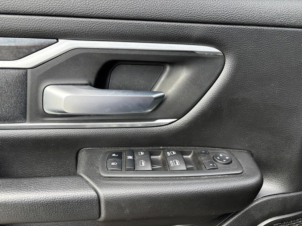 Used 2022 RAM 1500 Big Horn AWD/4WD image 11