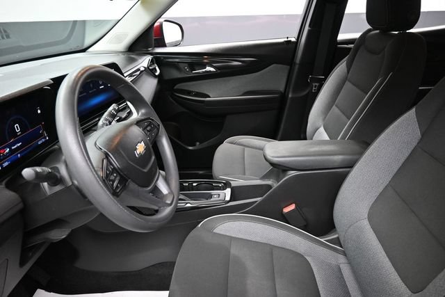 Used 2024 Chevrolet TrailBlazer LT FWD image 16