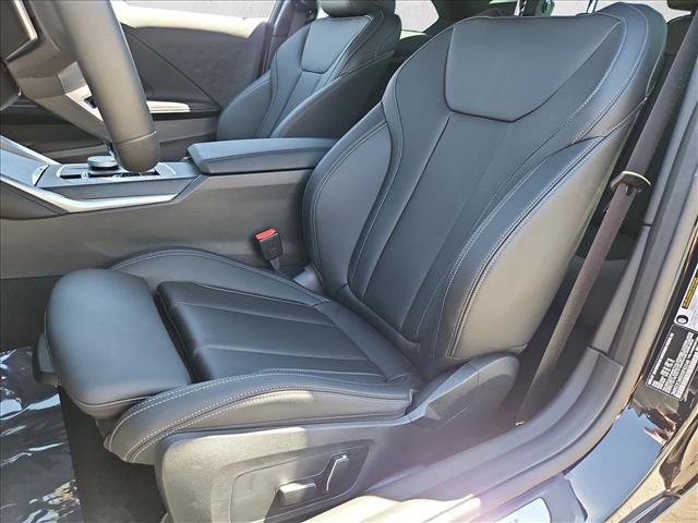 Used 2025 BMW 230i Coupe RWD image 16