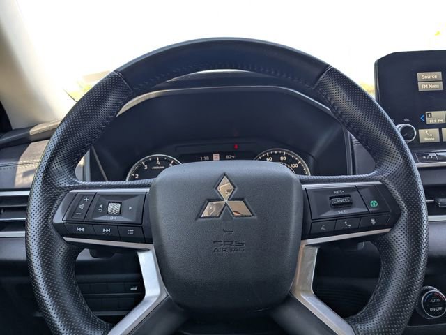 Used 2024 Mitsubishi Outlander SE AWD/4WD image 23