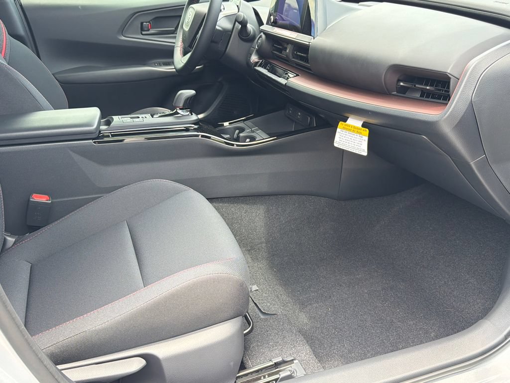 New 2026 Toyota Prius Plug-In Hybrid FWD image 14