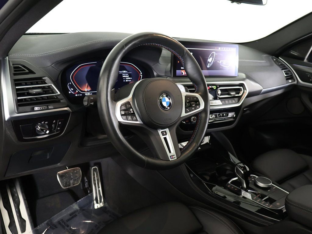 Used 2025 BMW X4 M40i w/ Premium Enhanced Package image 32