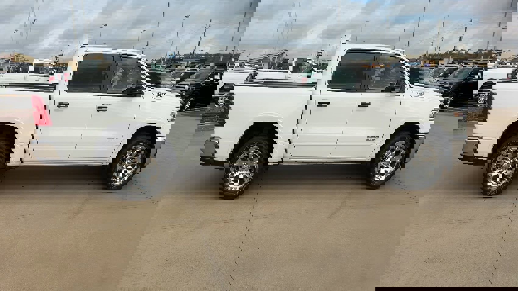 Used 2025 RAM 1500 Lone Star image 2