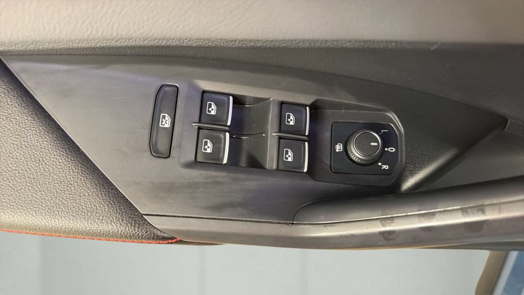 Used 2026 Volkswagen Jetta GLI Autobahn FWD image 16