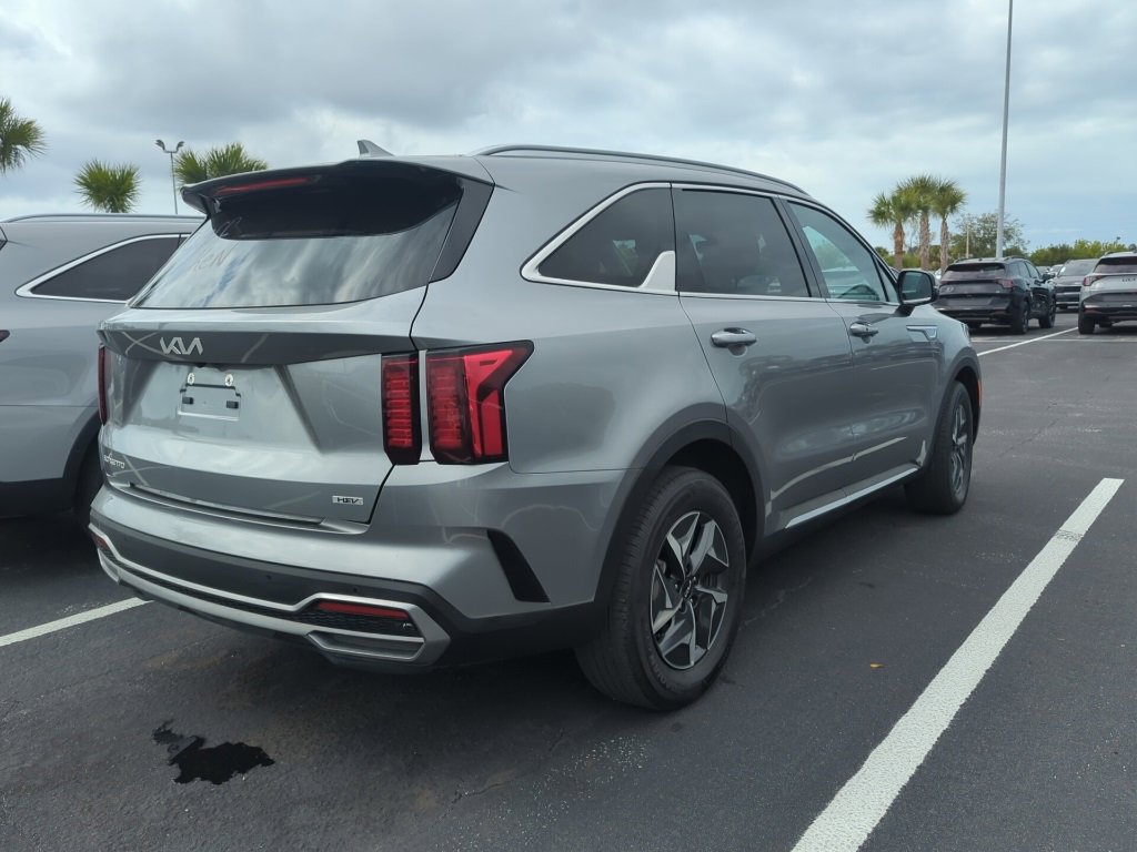 Certified 2023 Kia Sorento EX image 13