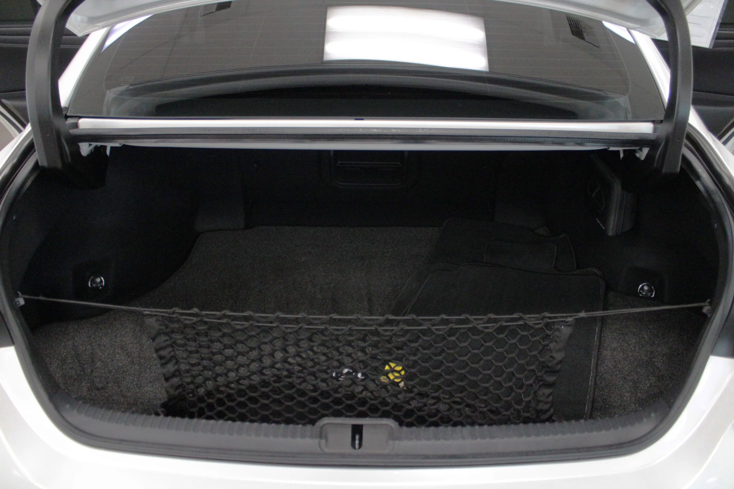 Used 2024 Lexus ES 350 w/ Premium Package image 9