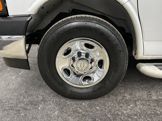 Used 2024 Chevrolet Express 2500 w/ Driver Convenience Package image 12