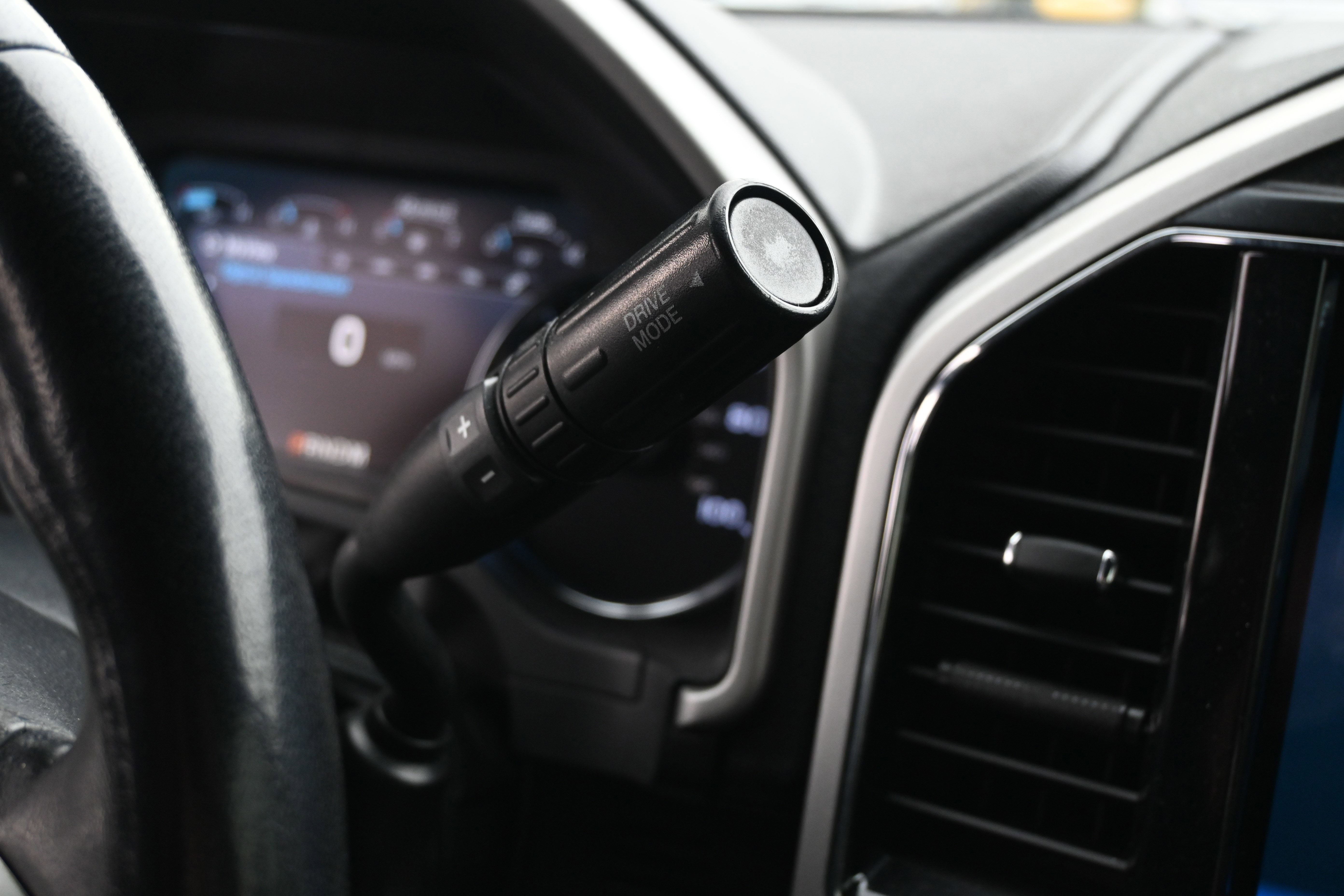 Used 2022 Ford F250 Lariat w/ Lariat Ultimate Package image 10