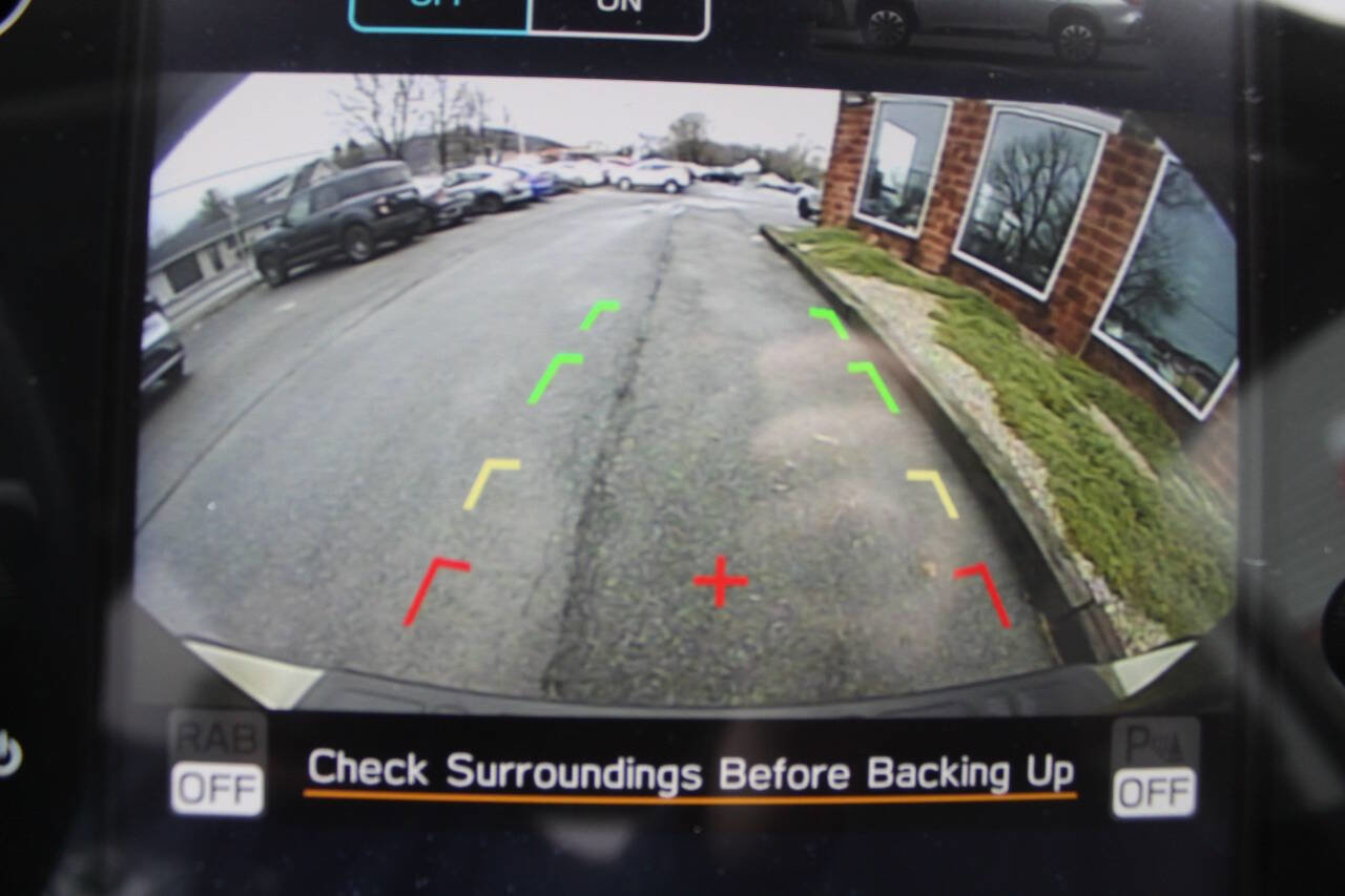 Used 2025 Subaru Outback Limited XT image 10