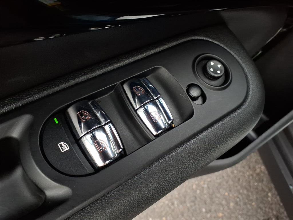 Used 2022 MINI Cooper Clubman S image 13