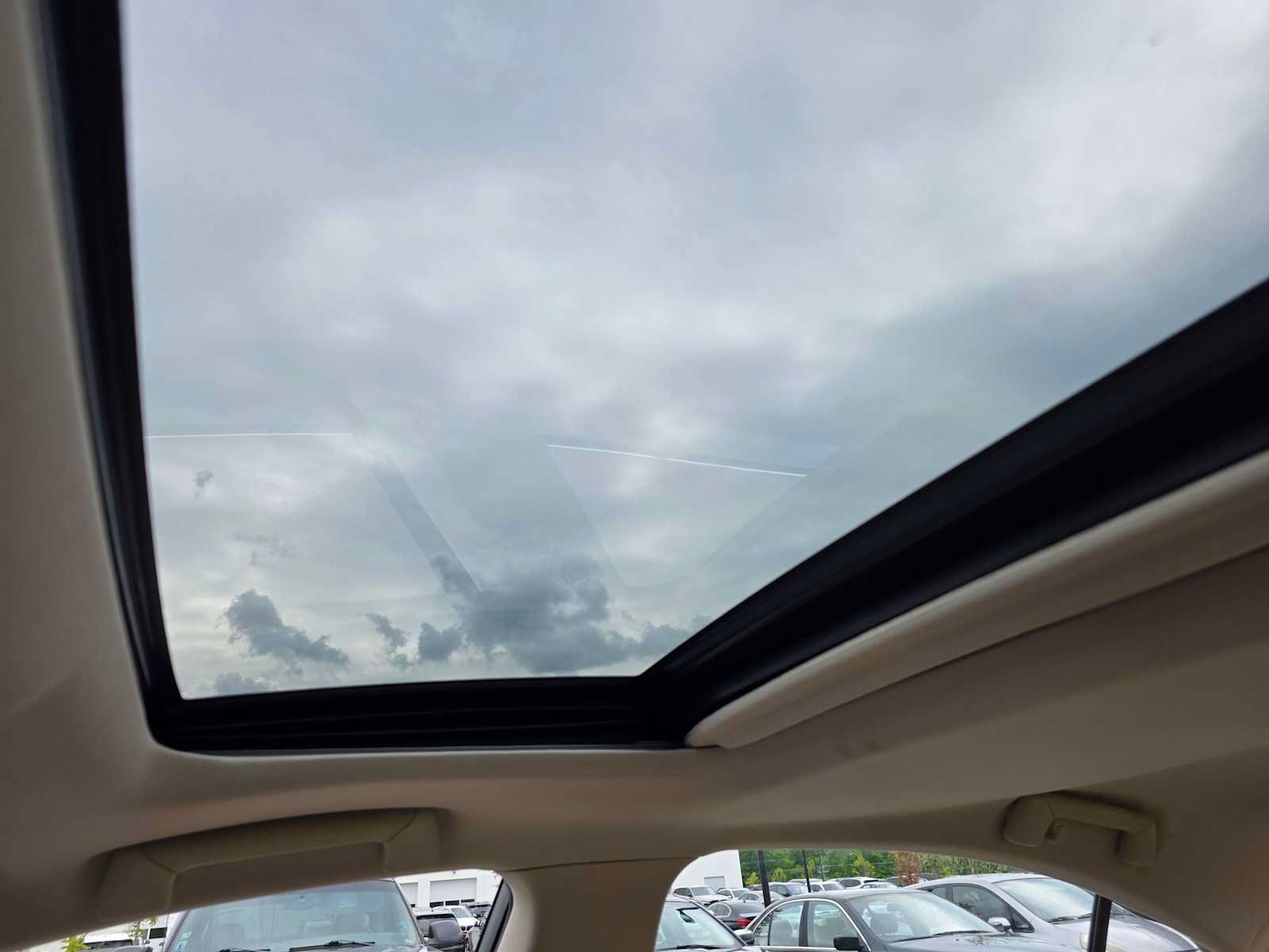 Used 2014 Lexus ES 350 w/ Luxury Package FWD image 16