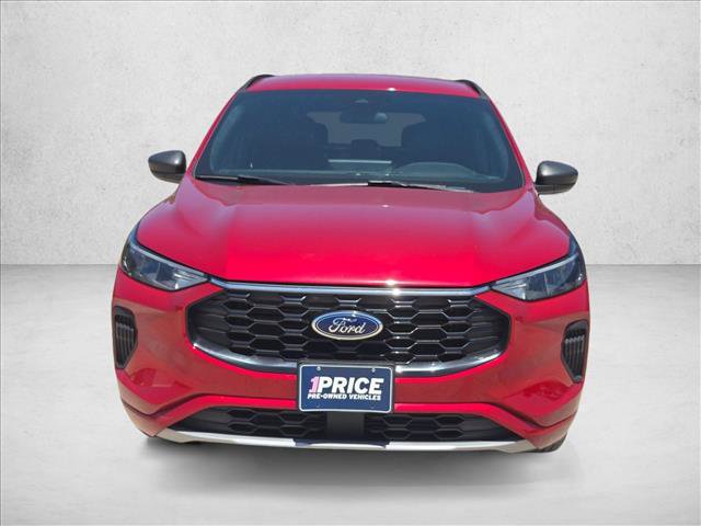 Used 2024 Ford Escape ST-Line w/ Tech Pack #1 FWD image 2
