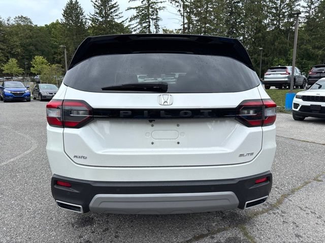 Used 2023 Honda Pilot Elite image 6