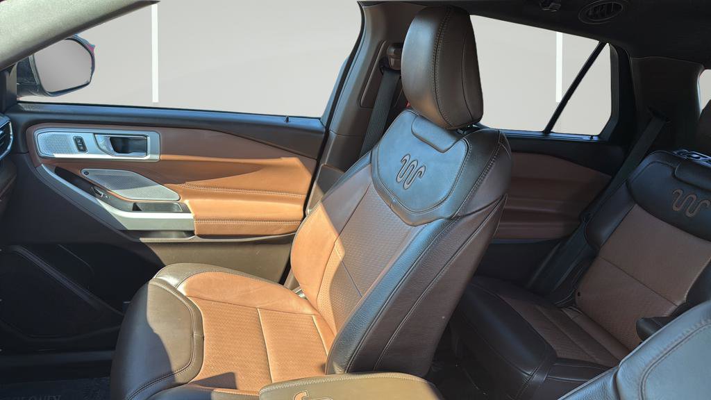Used 2022 Ford Explorer King Ranch w/ Premium Technology Package AWD/4WD image 29