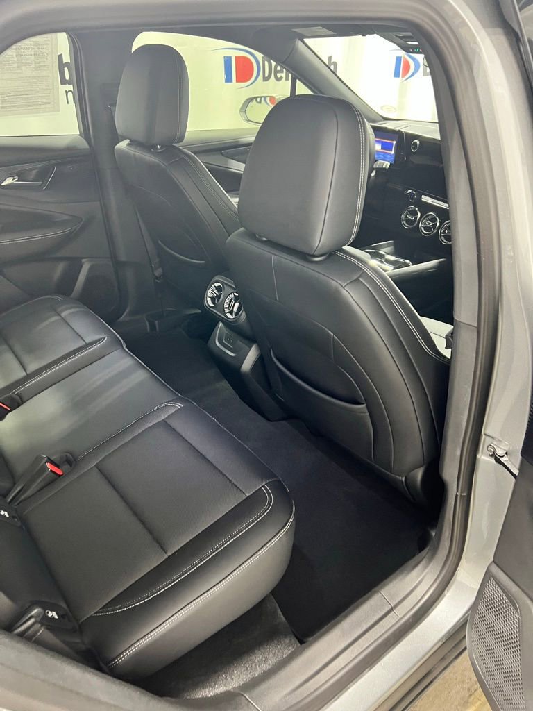 Used 2024 Chevrolet Blazer EV LT AWD/4WD image 14