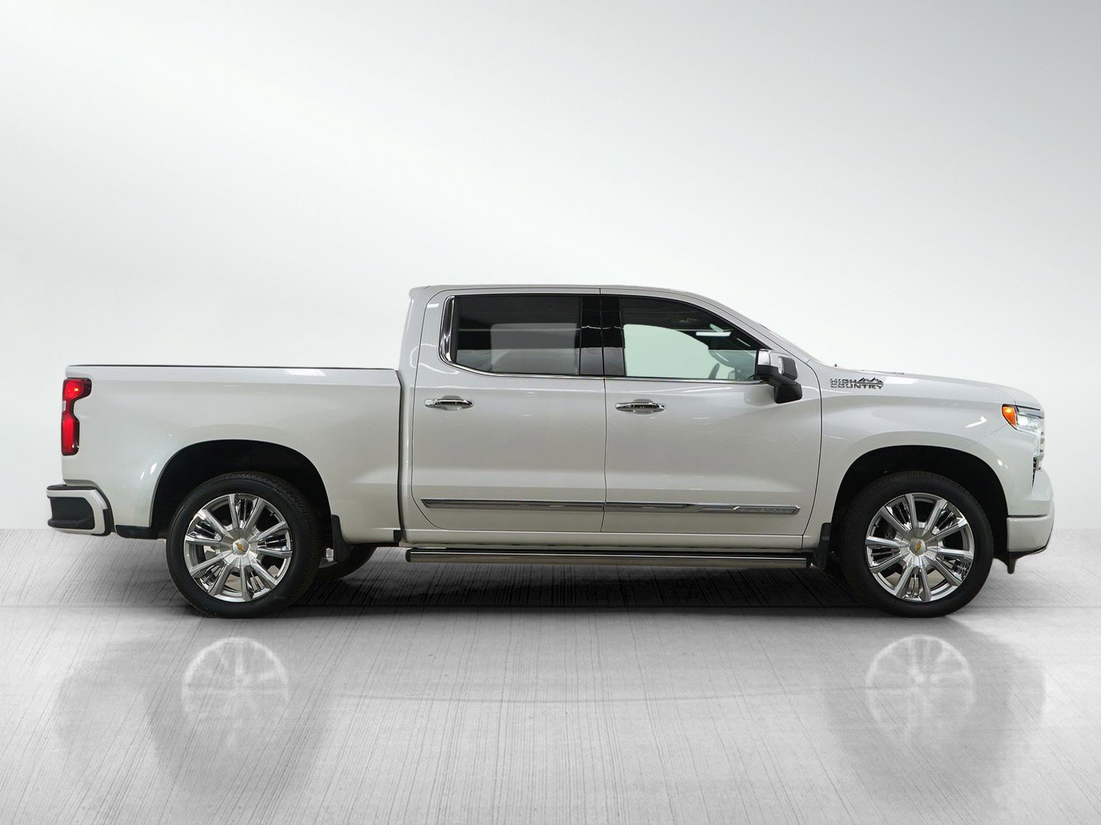 Used 2025 Chevrolet Silverado 1500 High Country image 6
