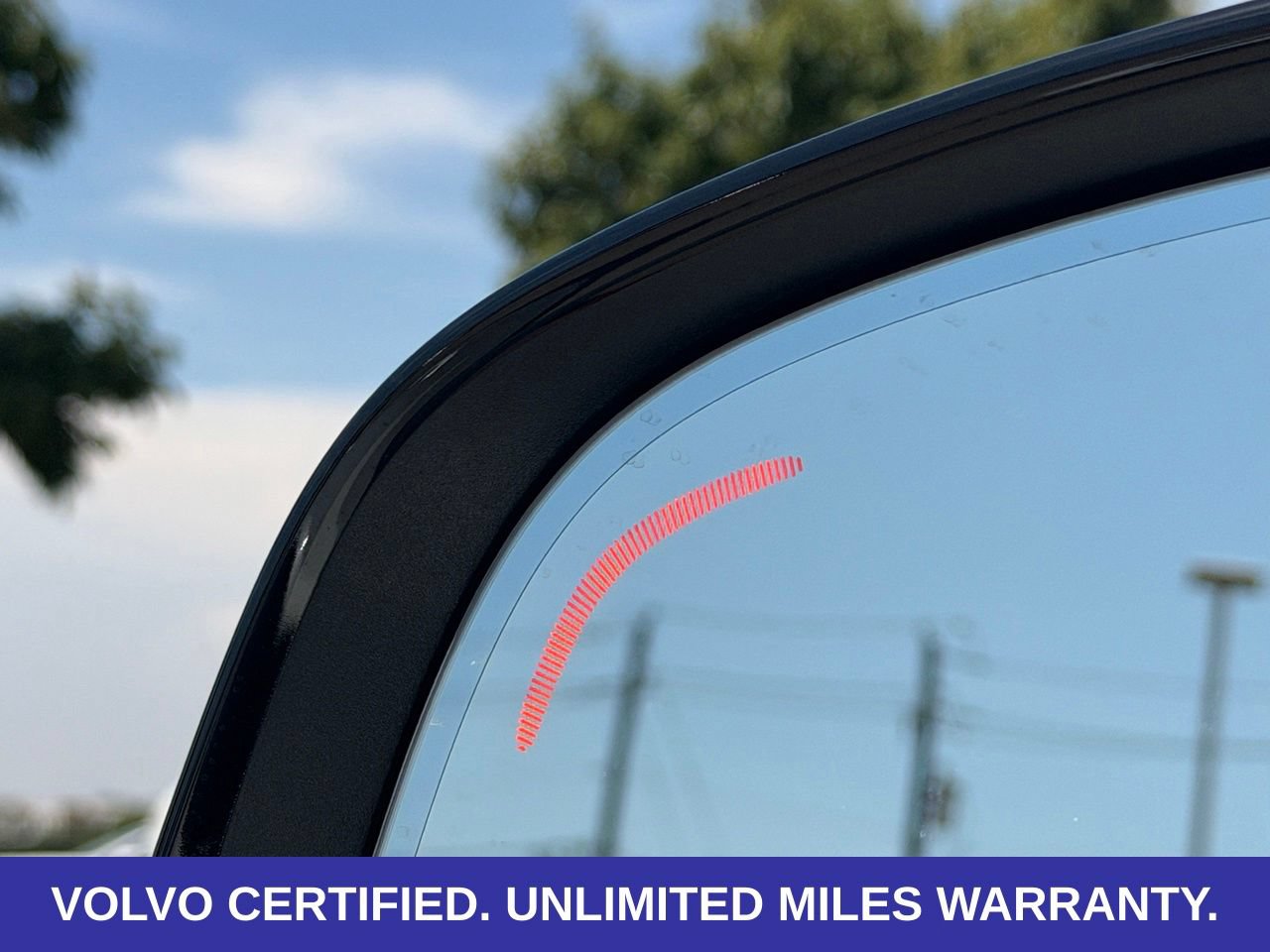 Certified 2026 Volvo XC40 B5 Plus AWD/4WD image 10