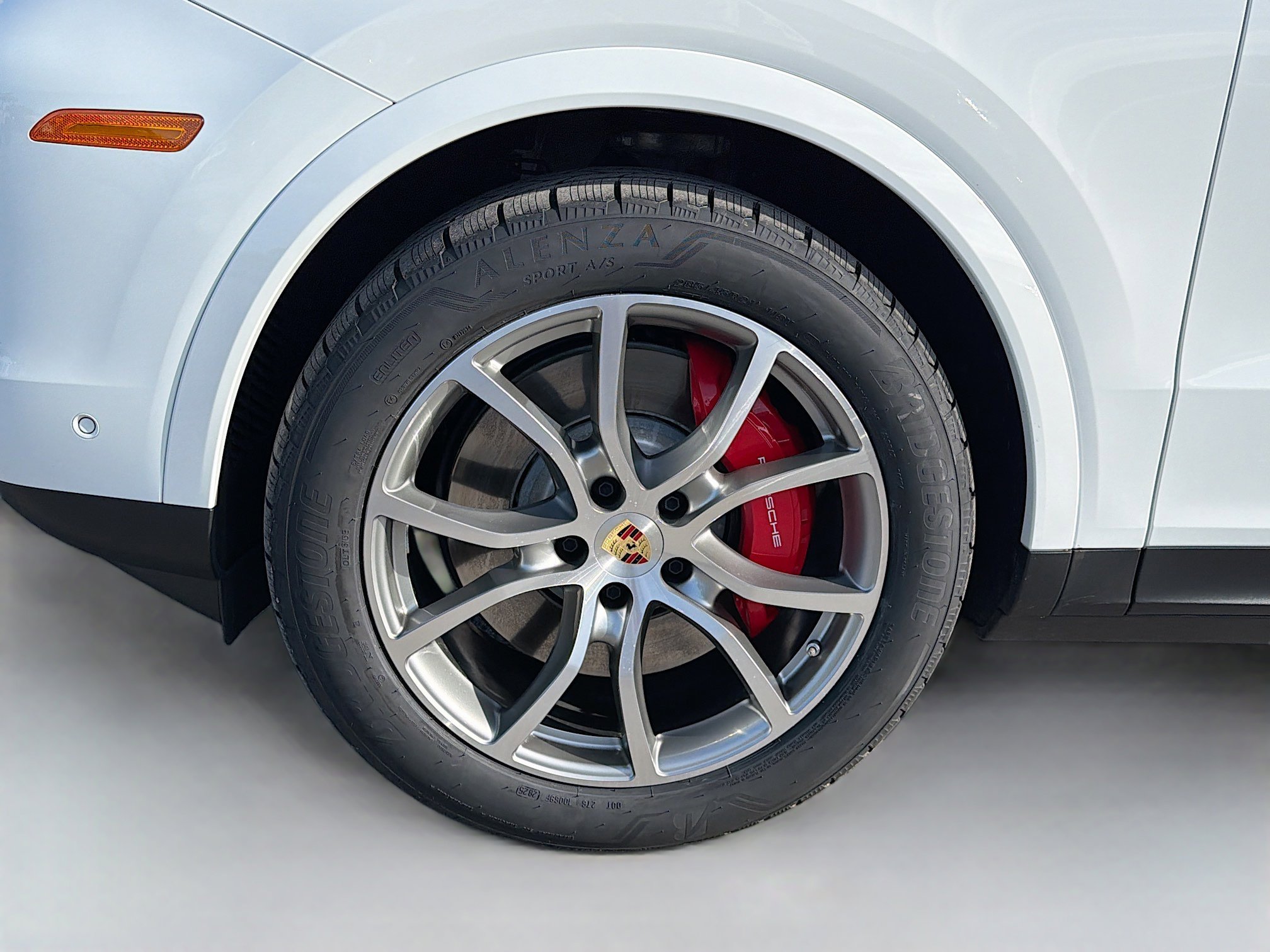 Used 2024 Porsche Cayenne S image 41