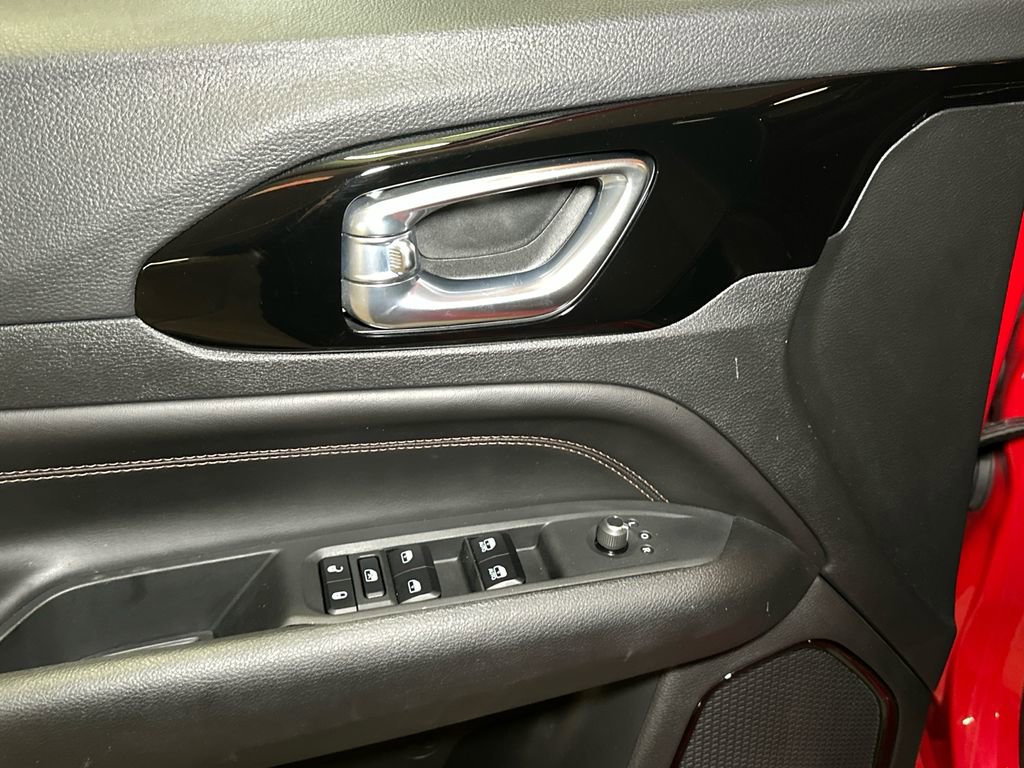 Used 2022 Jeep Compass Limited image 16