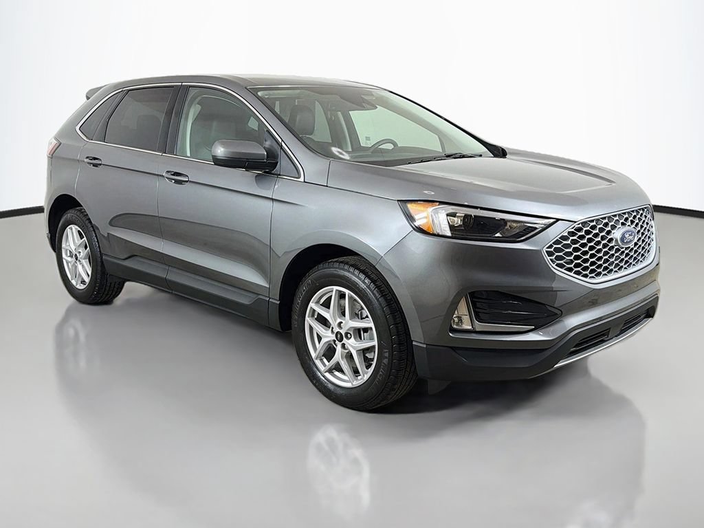 Used 2023 Ford Edge SEL w/ Convenience Package AWD/4WD image 2
