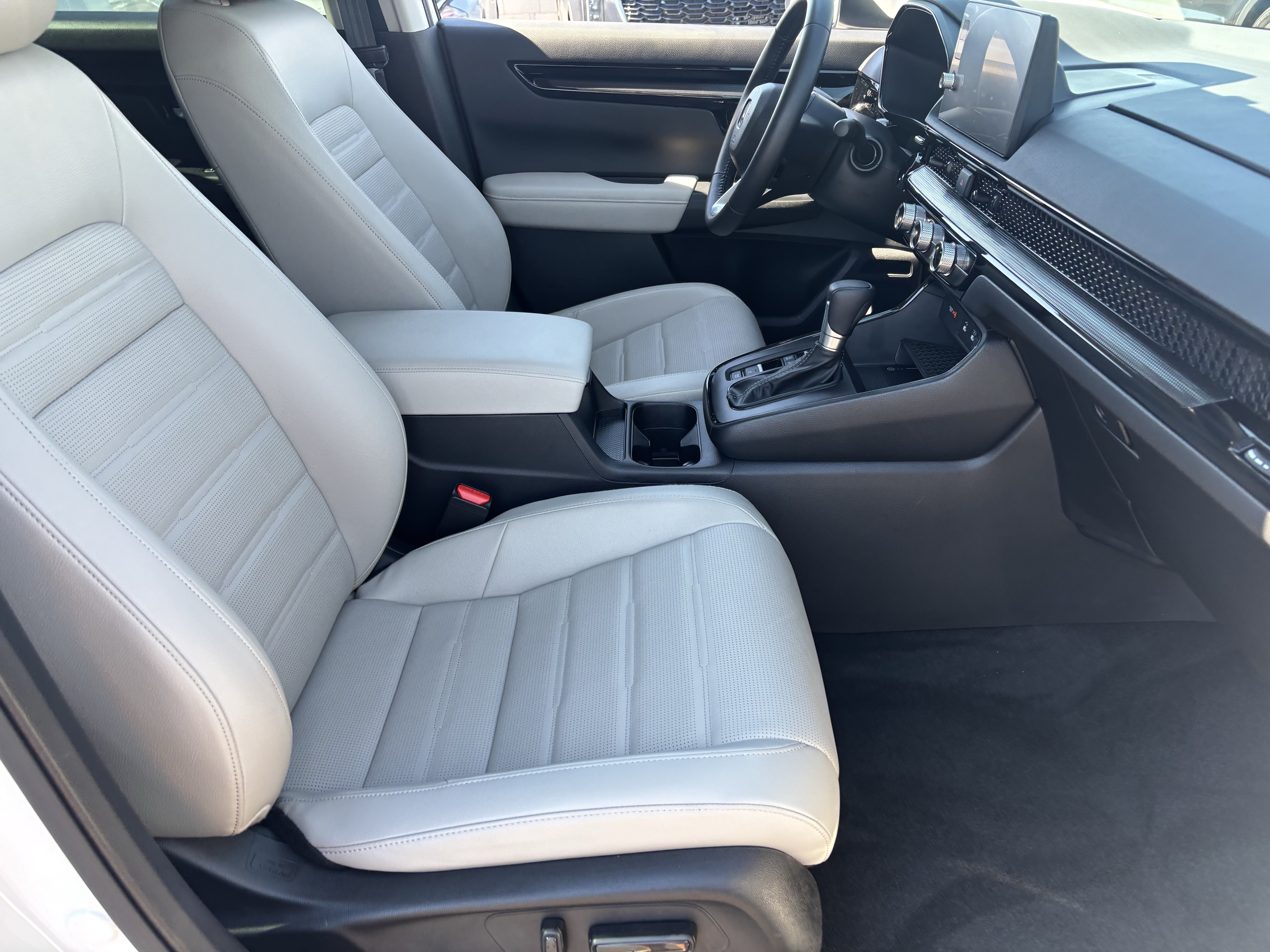 Used 2026 Honda CR-V EX-L image 10